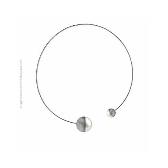 17585DM - Eclisse Necklace. shell pearl. burnished scratched - 100257